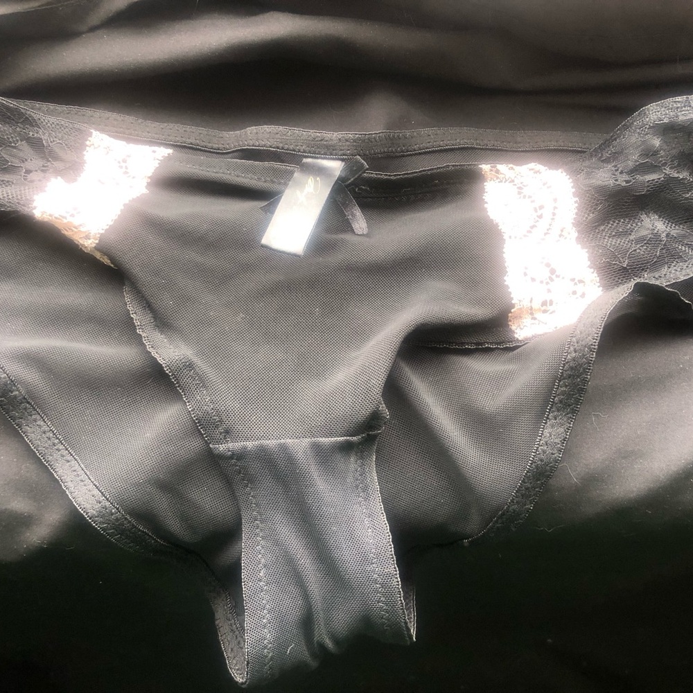 Black NWOT Marilyn Monroe Medium Mesh Panties
